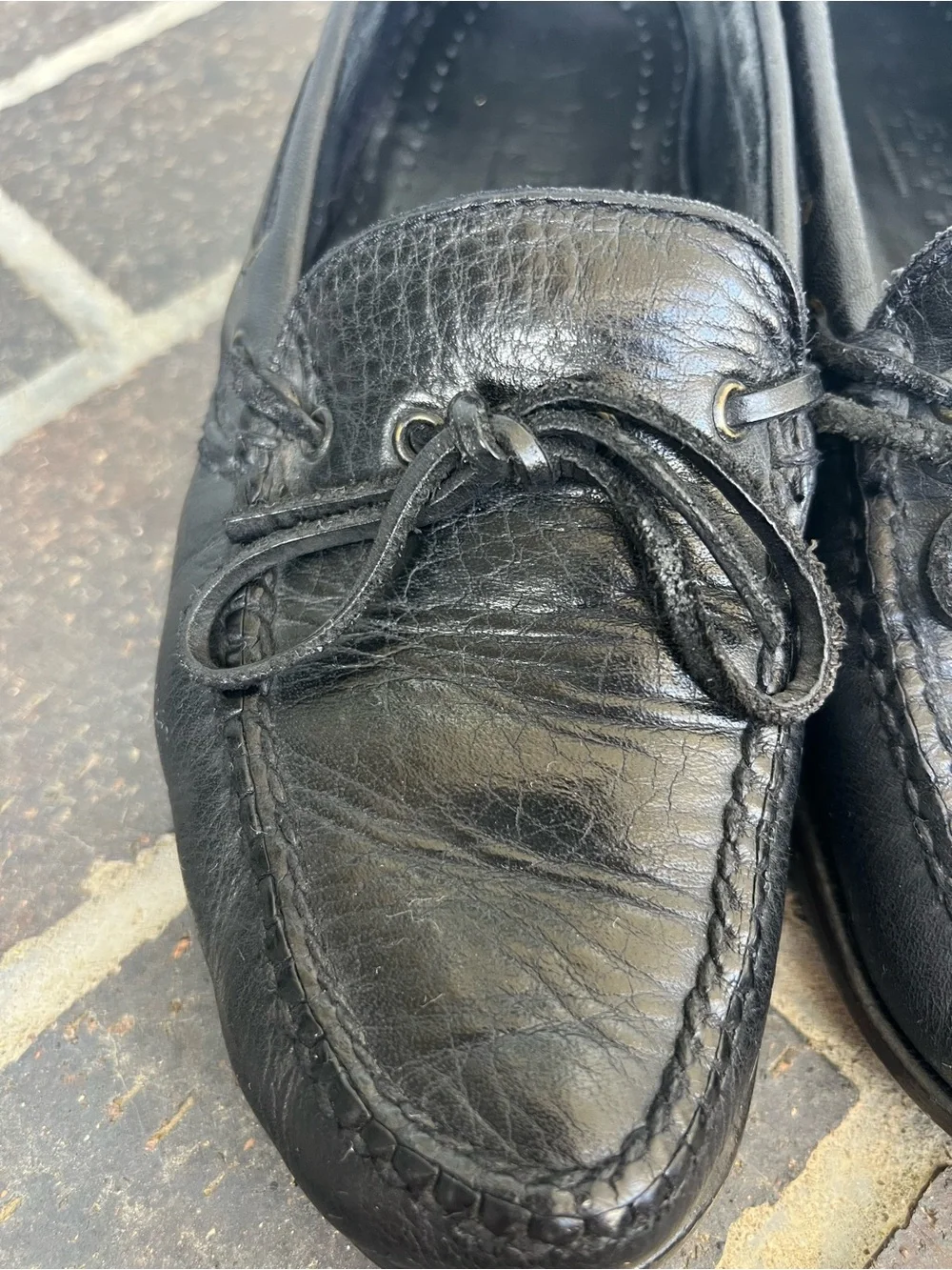 Men’s 8 Cole Haan Black Leather Loafers